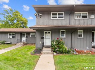 Williamstown Court, Newington, CT 06111