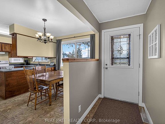 4th image of 2086 McCrackens Landing Rd