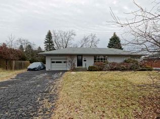 19 Rosemary Dr, Albany, NY 12211