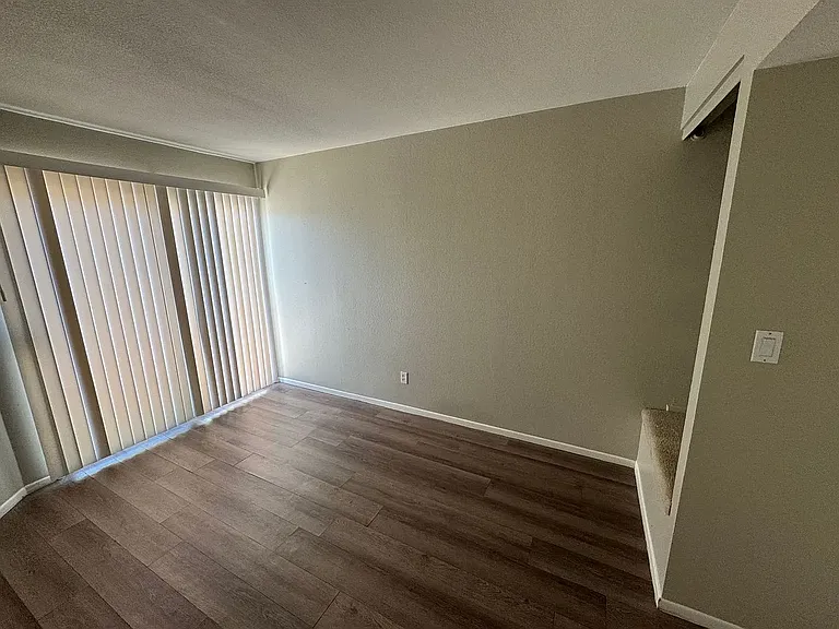 935 N Granite Reef Rd #32 — Photo 23