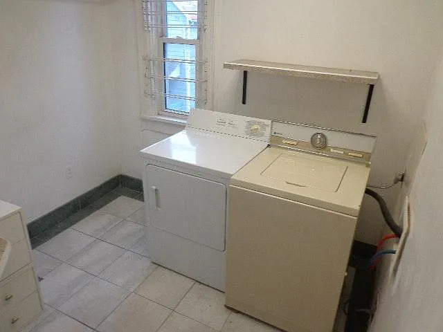 Laundry w/ washer & dryer