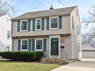 5150 N Kent Ave, Whitefish Bay, WI 53217