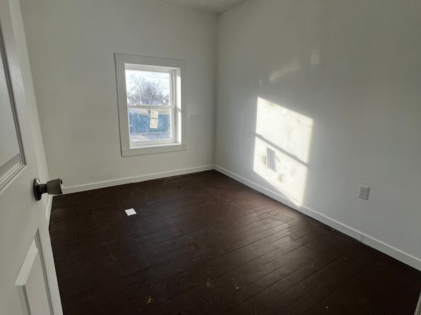 118 E Main St Unit 3