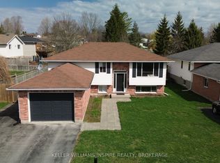 120 N Murray St, Quinte West, ON K8V5P4