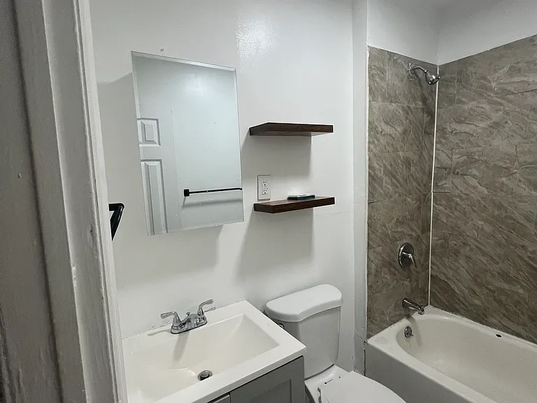 891 S 18th St #1 — Photo 5