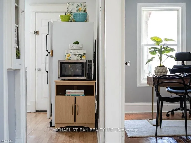 638 Concession St #2 — Photo 12