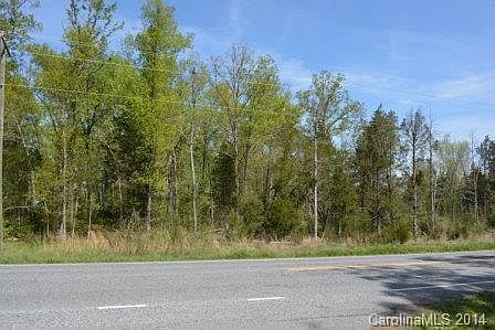 2nd image of 557 Highway Hwy
