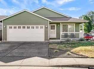 768 NW Lone Tree St, Albany, OR 97321