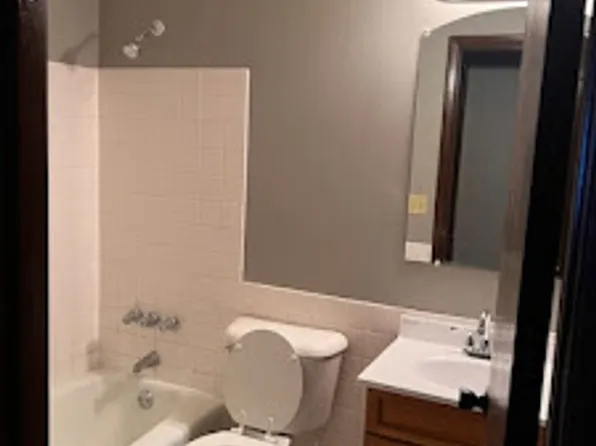 Eagle Crest Apartments