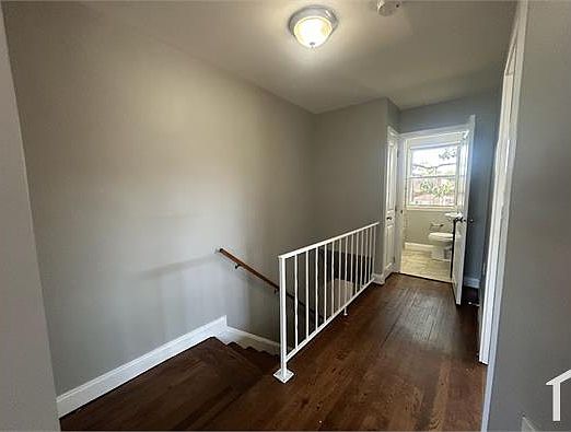 4th image of 8524 Chestnut Oak Rd