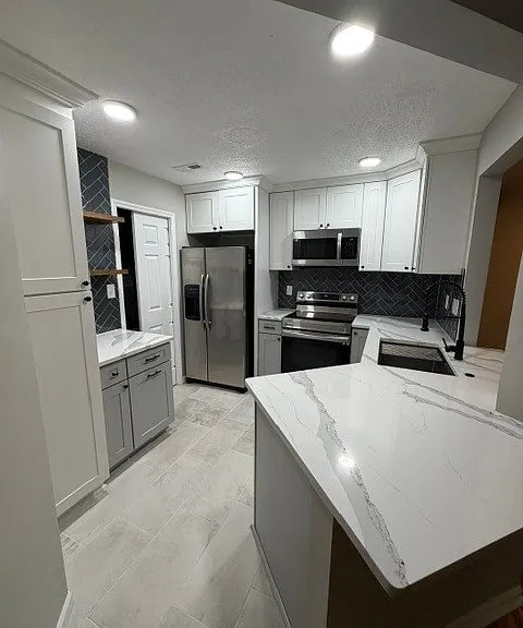 6039 Gray Gate Ln #B — Photo 2