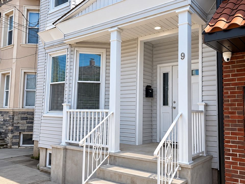 1st image of 9 Houston St #1