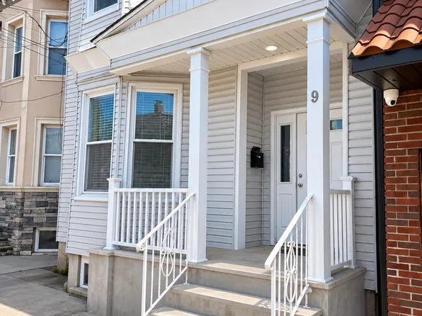 9 Houston St #1, Newark, NJ 07105