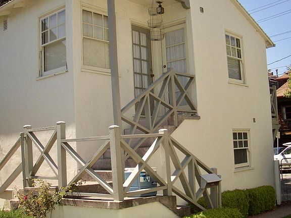Private Entrance
