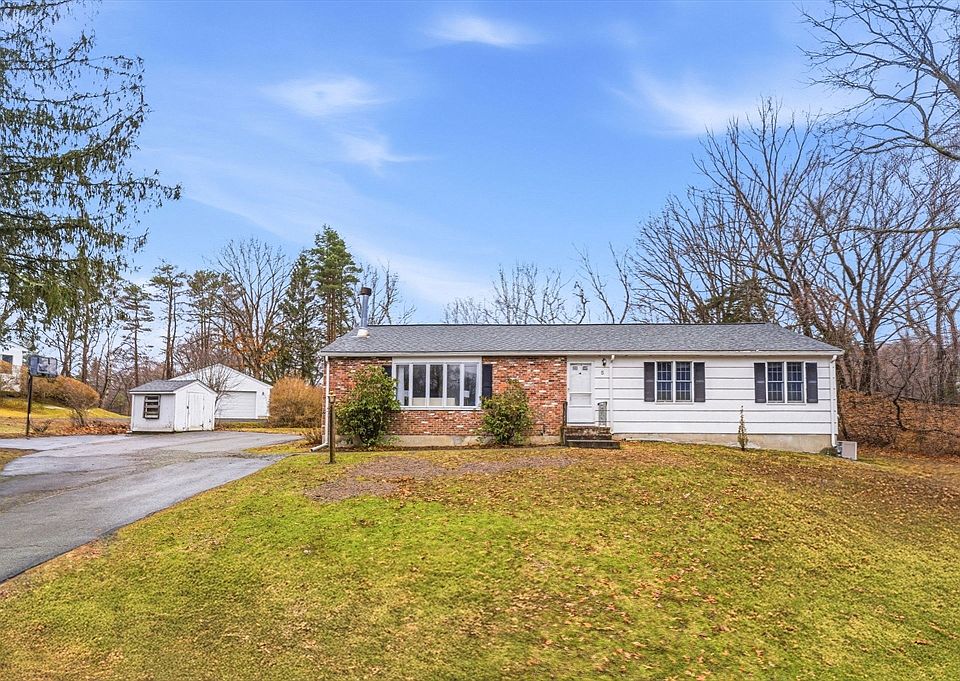 1st image of 5 Hillcrest Rd