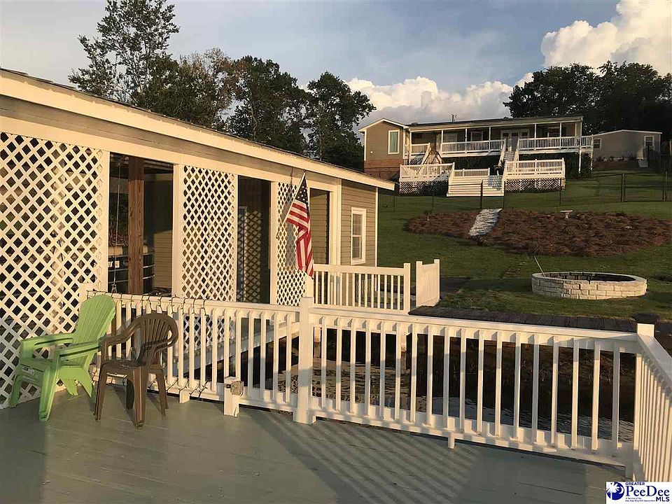 1st image of 556 Stingray Ln