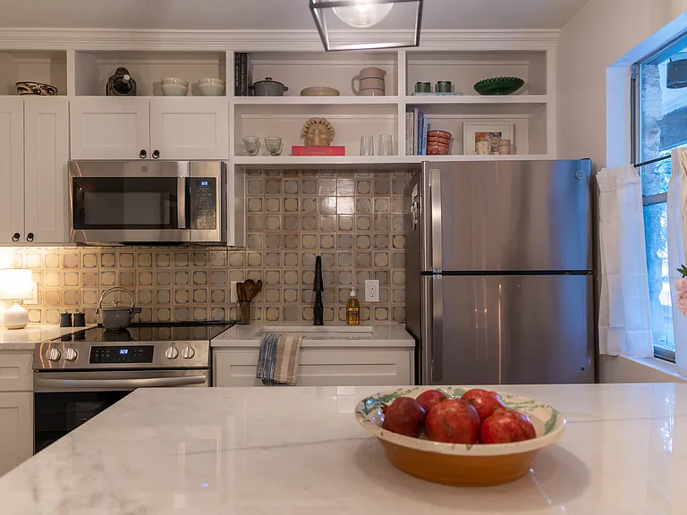 5516 Roosevelt Ave #206 — Photo 4