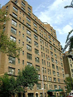 Sold by Corcoran | media 21