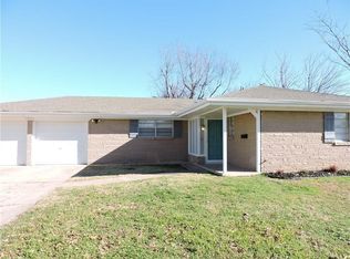 7904 S Country Club Dr, Oklahoma City, OK 73159