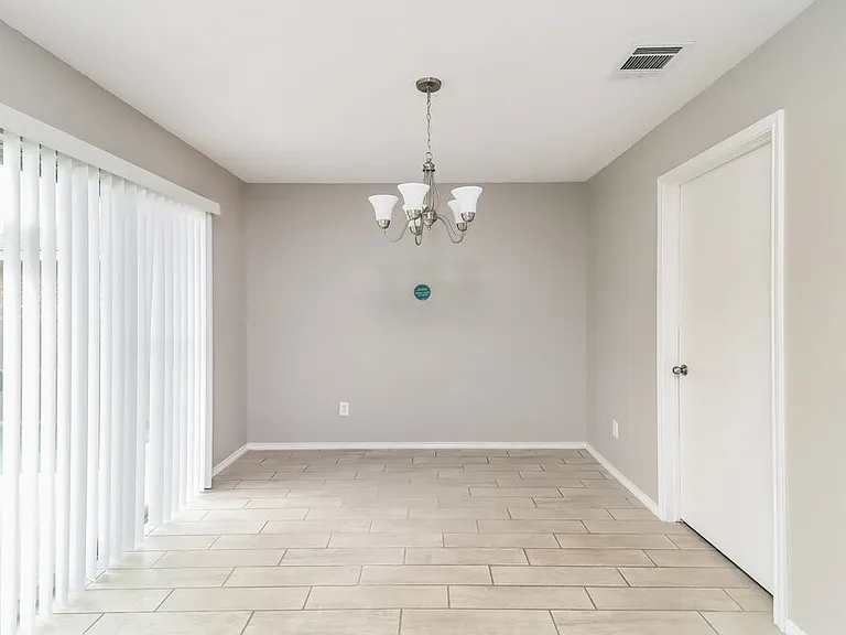 3424 Cayman Dr — Photo 7
