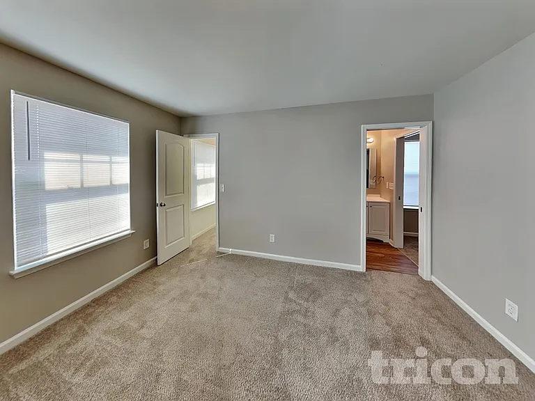 120 Altondale Dr — Photo 11