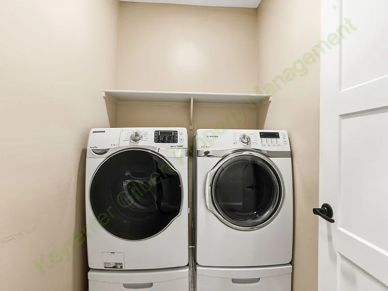 511 E 8th Ave #102 — Photo 13