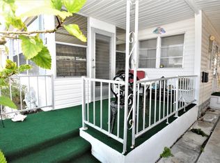 835 S Green Cir, Venice, FL 34285