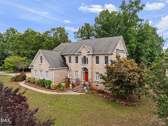 5th image of 2901 Lauren Oaks Dr