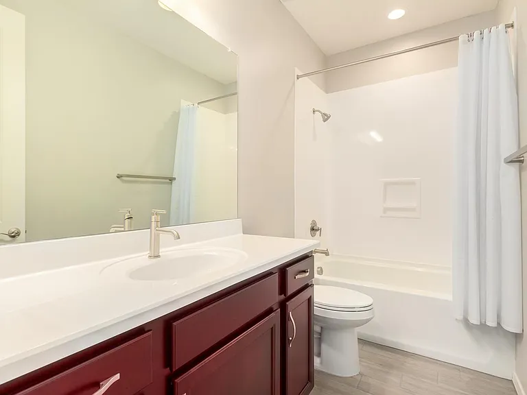 2570 S Quaintance St — Photo 22