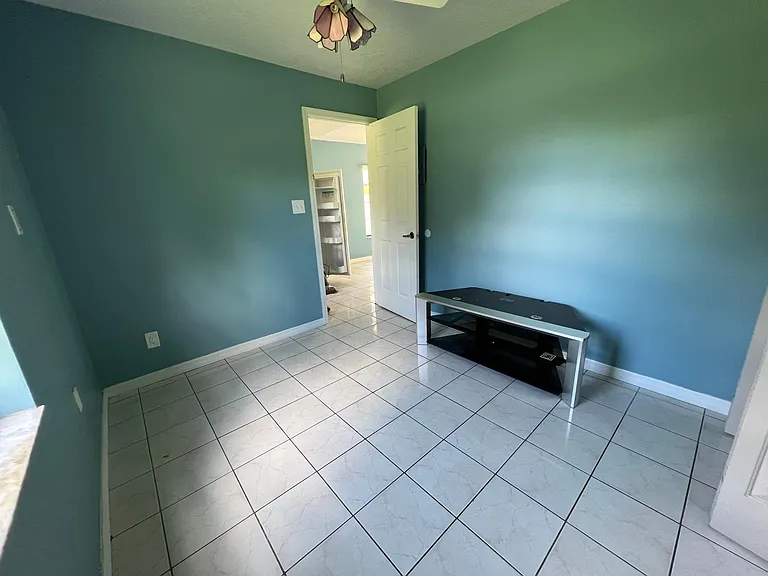 907 Hardwick Ave #B — Photo 17