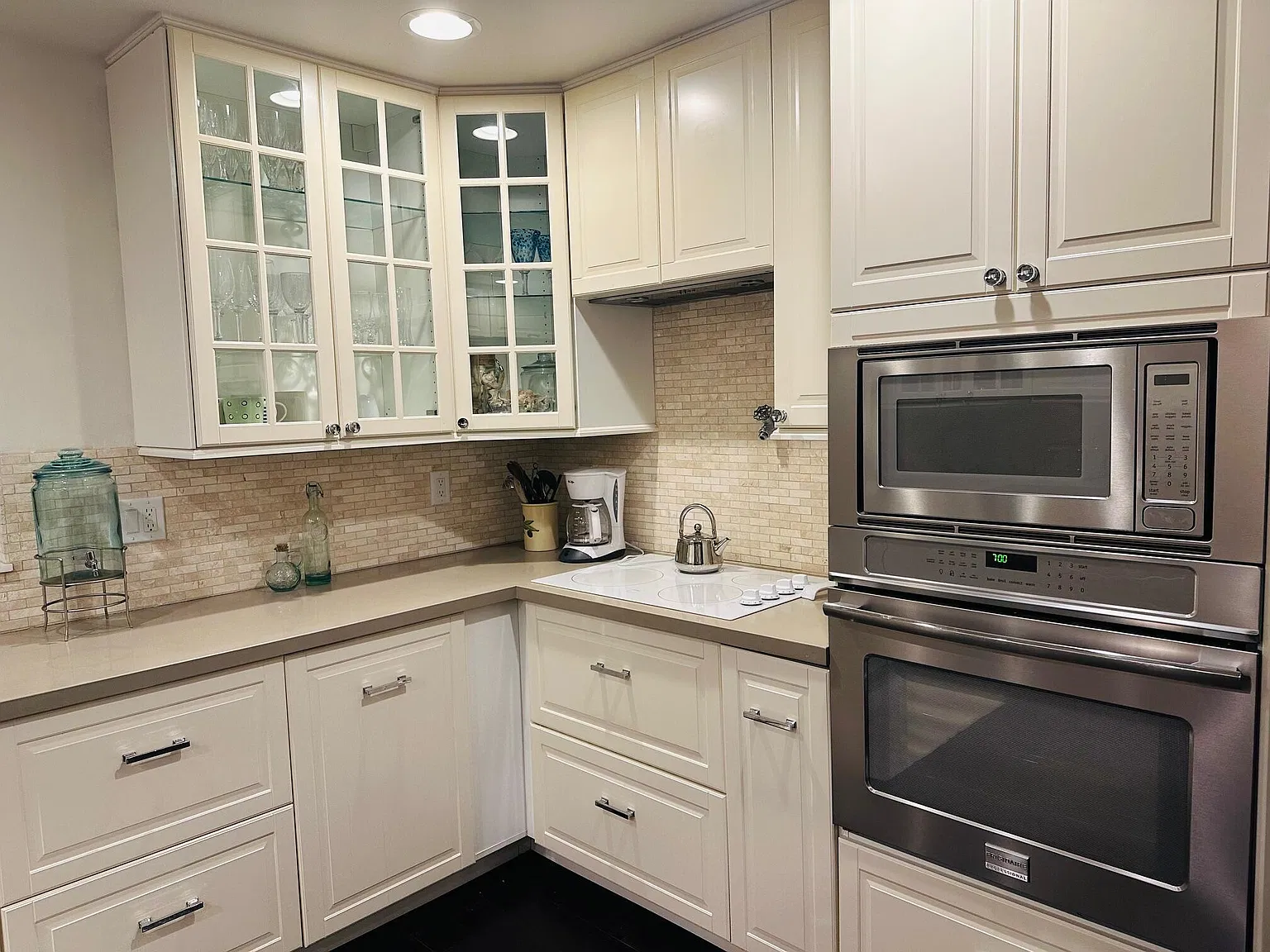 4 bed, 3.0 bath, 3007 sqft, $6,800 — Photo 4