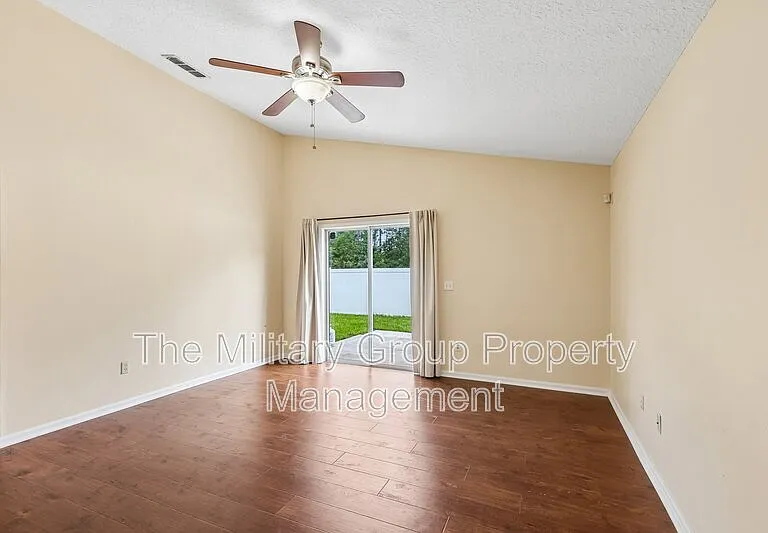 12387 Anarania Dr #12387 — Photo 9