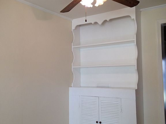 4th image of 127 N Knollwood Dr