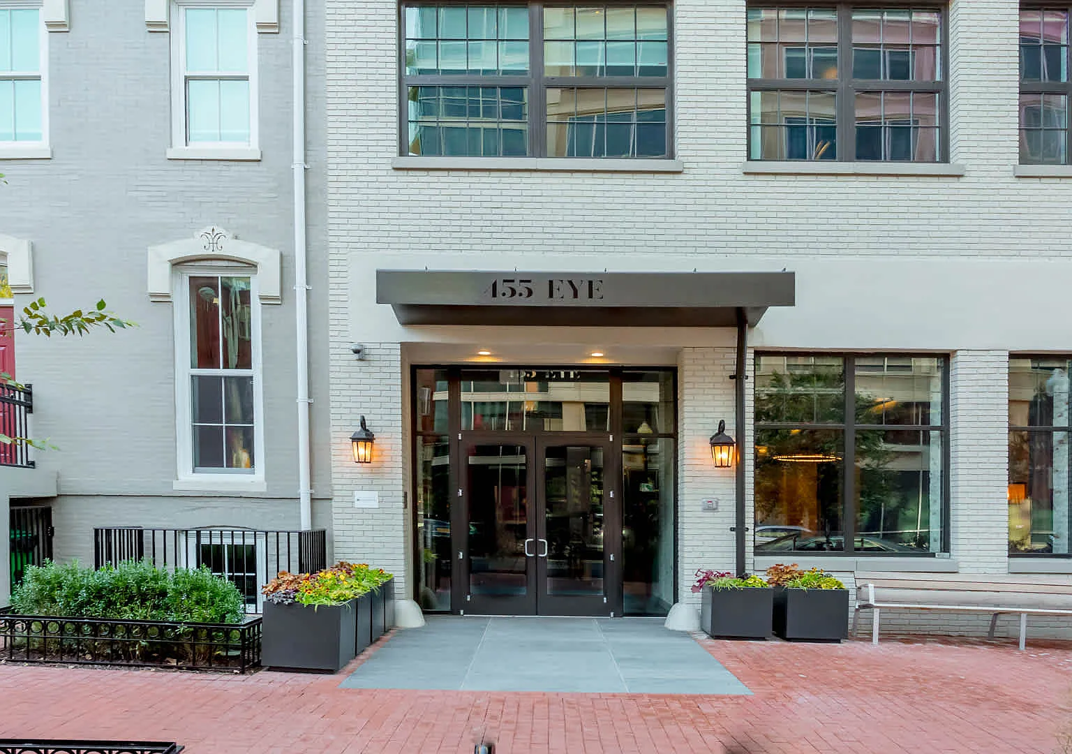 455 Eye Street — Photo 2