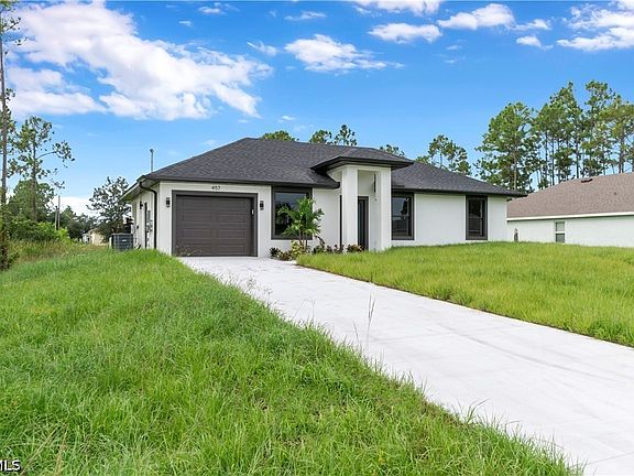 2nd image of 457 Woodman Dr