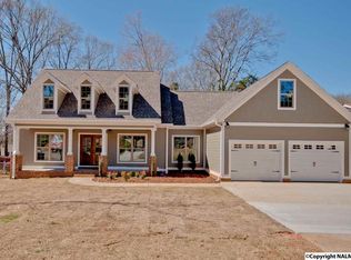 317 Rosemont Rd, Huntsville, AL 35803