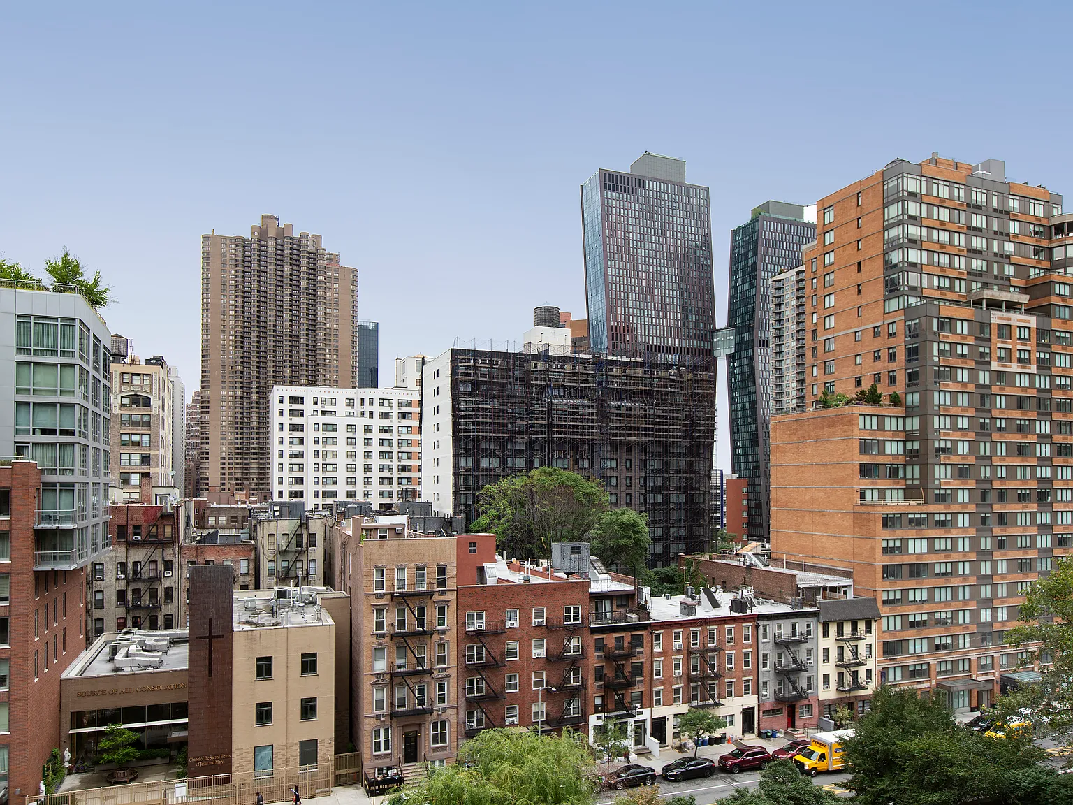 330 East 33rd Street — Photo 2