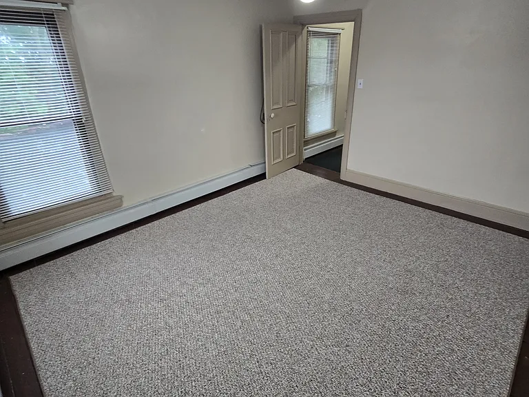 340 Main St #B — Photo 14