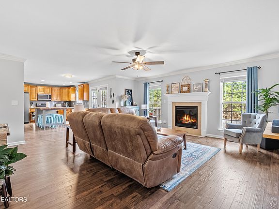 5th image of 285 Gunter Dr
