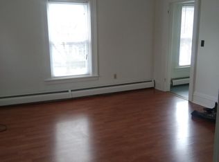 176 Roxbury St APT 4, Keene, NH 03431