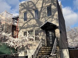 7161 70th St, Glendale, NY 11385