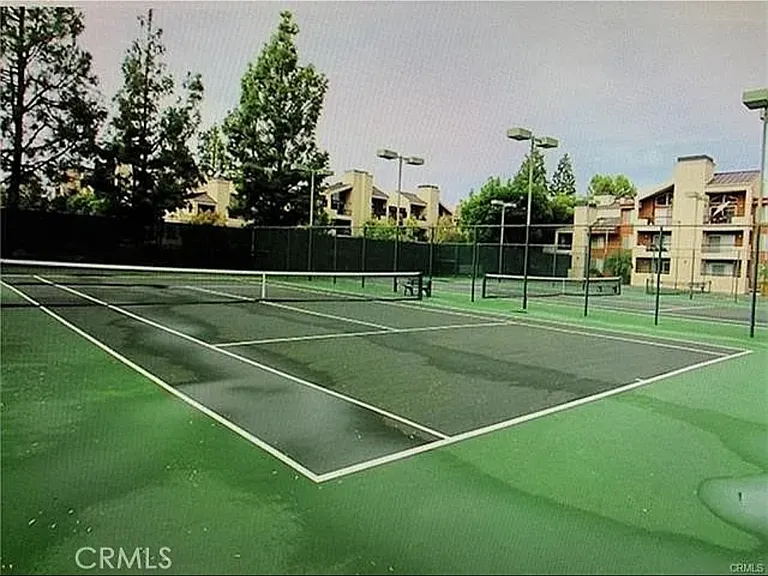 5530 Owensmouth Ave #233 — Photo 5