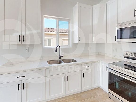4th image of 58 W James L Sullivan St Unit 1