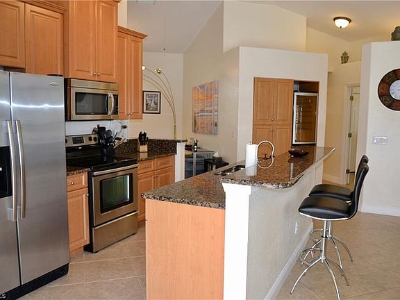 5th image of 3114 SW 26th Ave