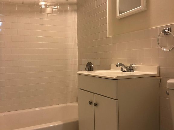 2nd image of 1100 Warburton Ave APT 3B