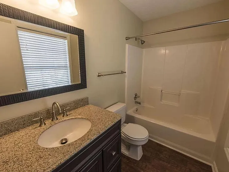 1028 Chinook St — Photo 15