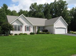 15 Dorothy Ln, Glenville, NY 12302