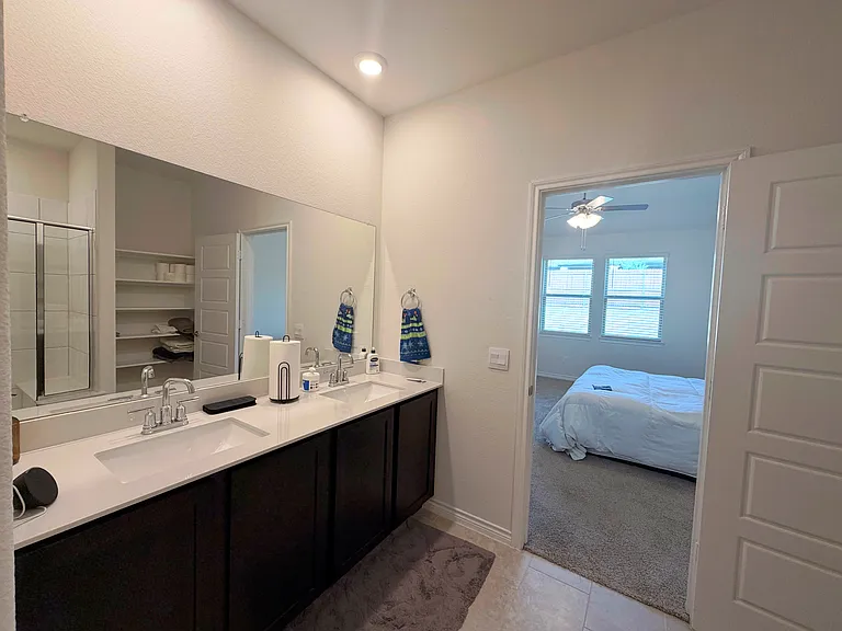 7401 Mayplace Dr — Photo 11
