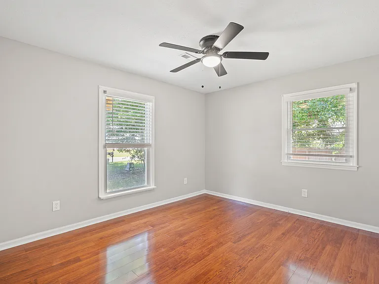 604 Rusty Rd — Photo 10