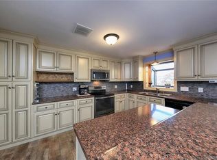 131 Cedar Ln, Troutman, NC 28166